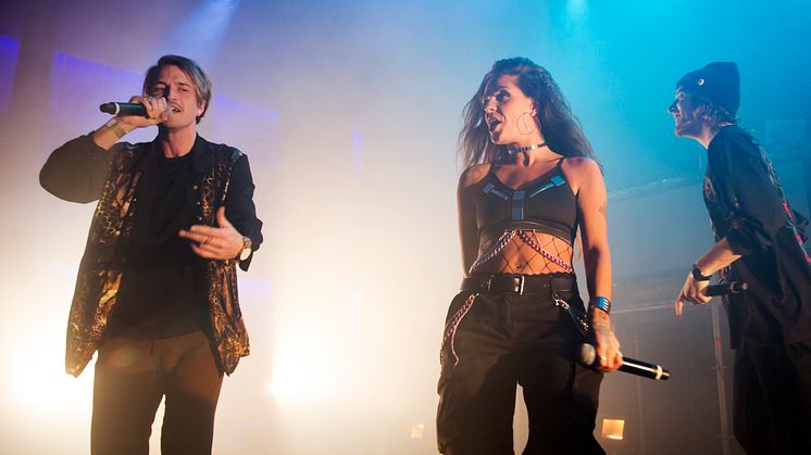 Cleo och Random Bastards med flera fick Väven i Umeå  att gunga i helgen.  Foto: Malin Grönborg 