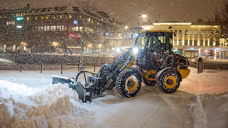 Volvo L25 Electric klarar snöröjning i tuffa förhållanden