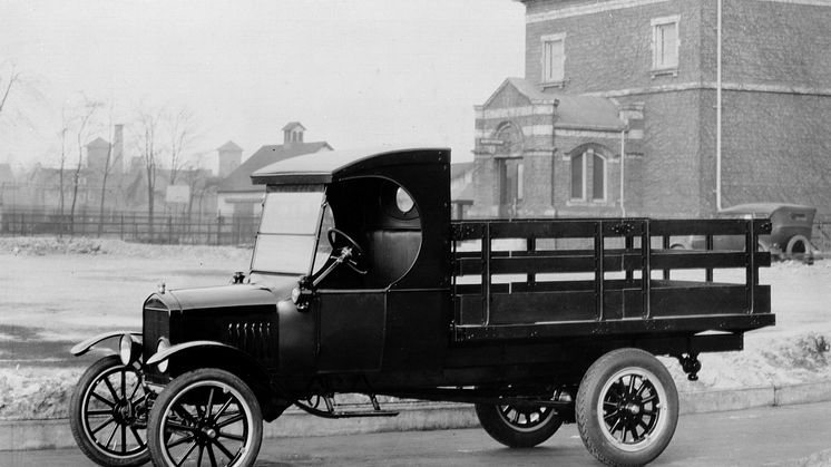 1924 Ford Model TT stake bed truck neg 39952