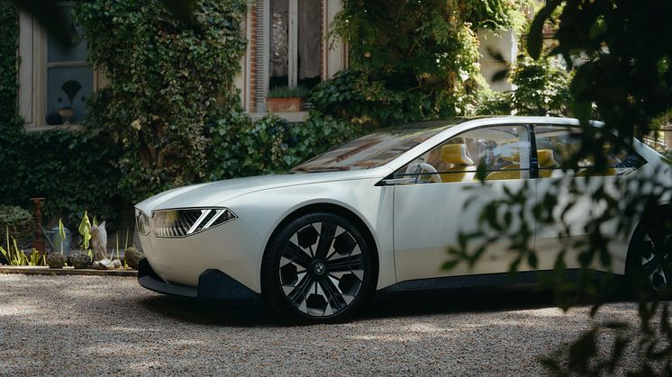 P90519774_highRes_bmw-vision-neue-klas
