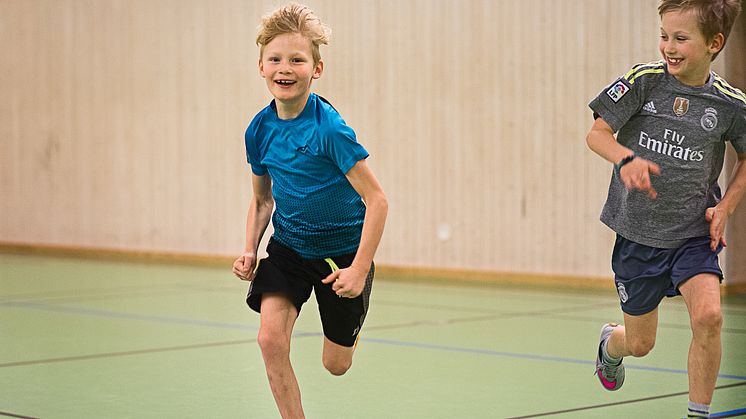 Pulshöjande aktiviteter i skolan ger bättre inlärningsförmåga vilket leder till att fler elever klarar målen i skolan. Foto: Johannes Erixon