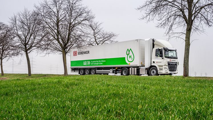 DB-Schenker_H2_Truck_2