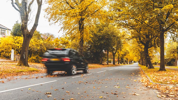 Stay Safe on Chilly Autumn Mornings: Essential Tips to Prepare Your Car for the Cold 