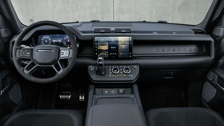 DEFENDER_22MY_V8_INTERIOR