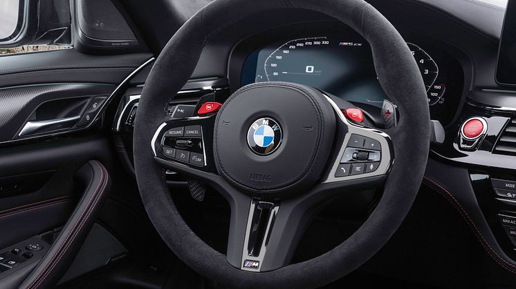 BMW M5 CS
