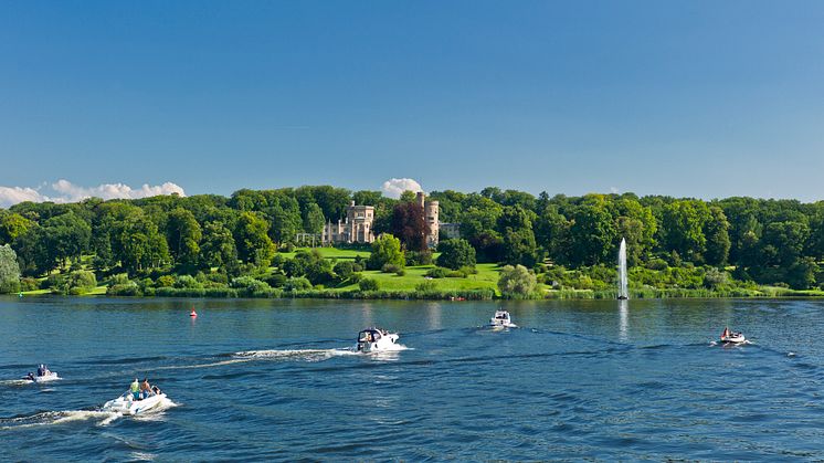 Mit dem Boot auf den Havelseen in Potsdam (TMB-Fotoarchiv/Yorck Maecke)