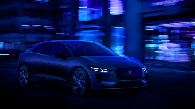 Jag_I-PACE_24MY_01_Exterior_Front_3Qr_003_PR_110123