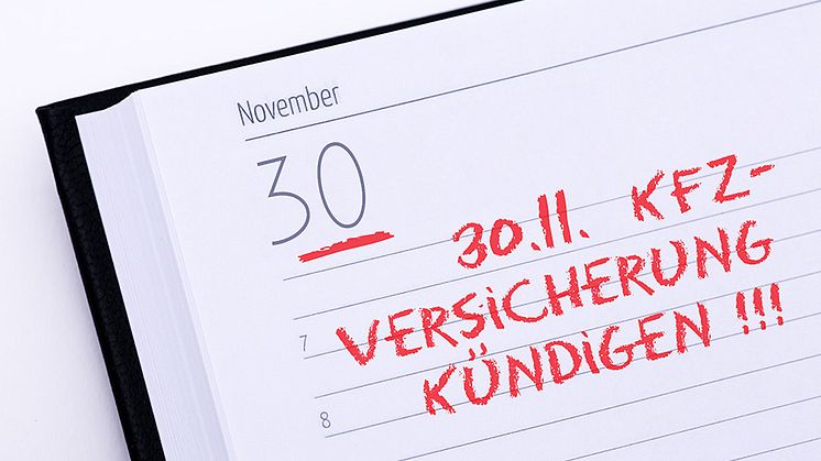 Der Stichtag zur Kündigung der Kfz-Versicherung rückt näher. Foto: Tim Reckmann/pixelio.de
