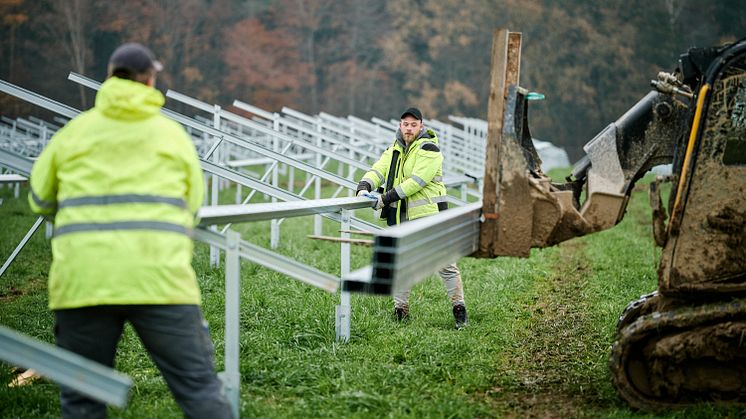 SUNOTEC_press-photo_lifting-steel-purlins
