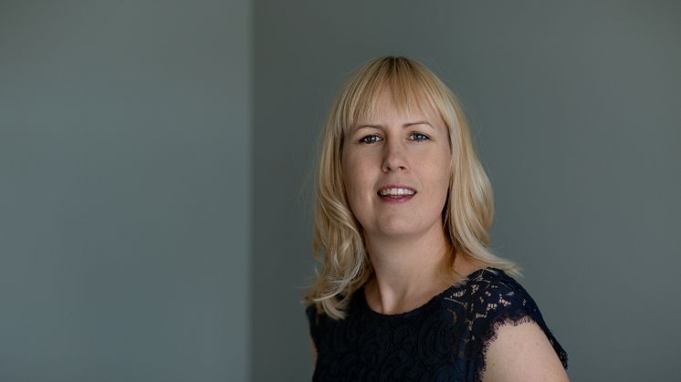 Jennie Ekbeck, who studied biomedicine at Umeå University, is deeply touched by the recognition as an honorary doctorate – for several reasons. 
