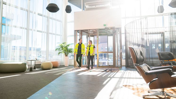 2 workers in the lobby