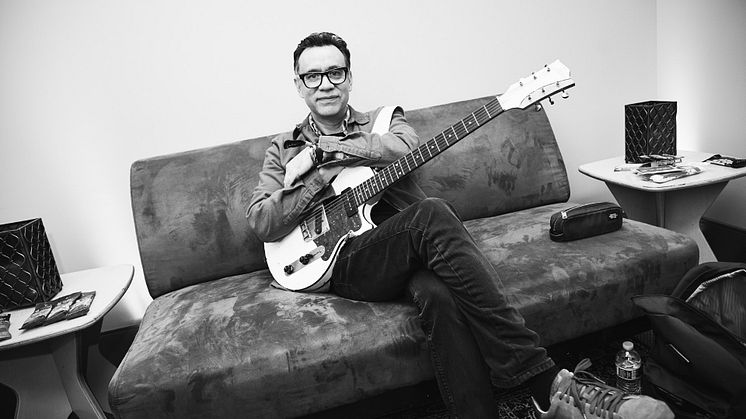Fred Armisen [US] tar sin show ‘Comedy For Musicians But Everyone Is Welcome’ till Sverige i höst! 