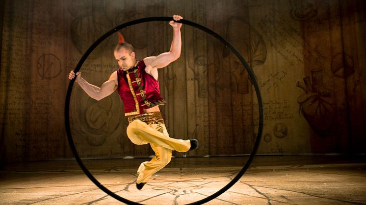 Cirkus Cirkör signerar underhållning vid julbord på Stockholms Stadion – ett julbord som går till historien