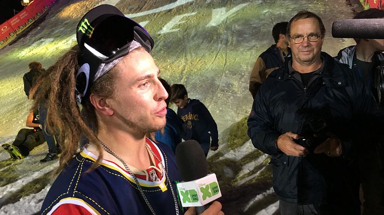 Henrik Harlaut under segerintervjun. Bild: Anders Norin