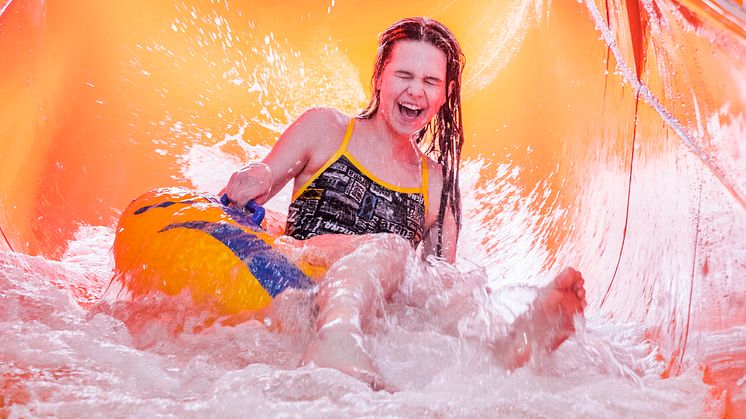En av många nöjda gäster i Järfällabadet
