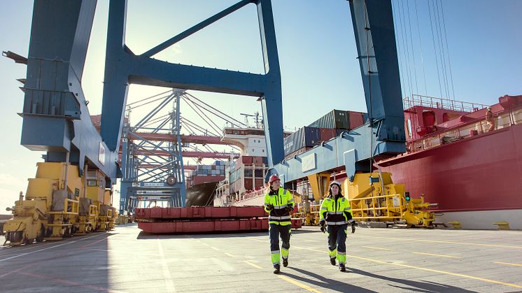 Trots Coronapandemin, ger den starka exporten höga godsvolymer hos APM Terminals i Göteborg.