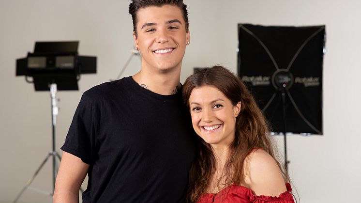 Anton Hagman och Caroline Johansson Kuhmunen i  musikalen GREASE