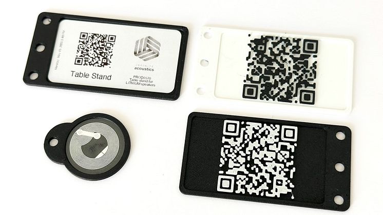 Generic QR codes to enable a faster adoption, QR codes can also be 3D printed badges