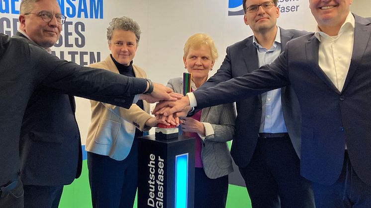 Deutsche Glasfaser sorgt für Gigabit in der Hohen Börde: Eigenwirtschaftlicher Glasfaserausbau in 12 Orten abgeschlossen