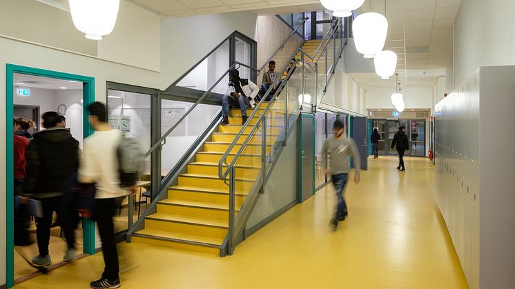 PRINS WILHELMGYMNASIET, FLEN - ett av de tio projekt sm tävlar om Svenska Ljuspriset i år