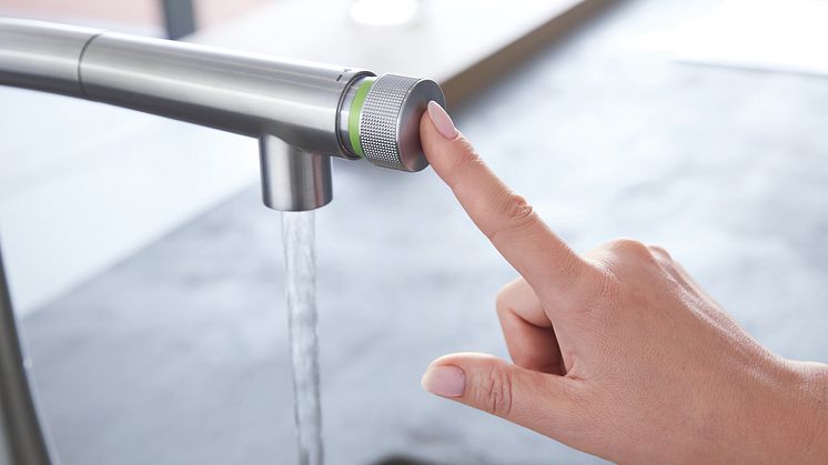Zedra SmartControl fra GROHE er kåret til "Årets kjøkkeninnovasjon 2020» i kategorien "Kjøkkenvasker og kraner".