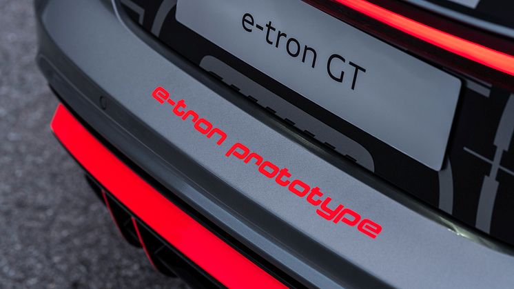 Audi e-tron GT concept (camouflage)