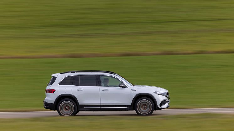 EQB från Mercedes-EQ