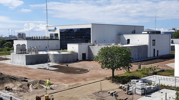 Den nya inloppsbyggnaden på Sjölunda avloppsreningsverk, Malmö. Där sker den första grova reningen av avloppsvattnet.