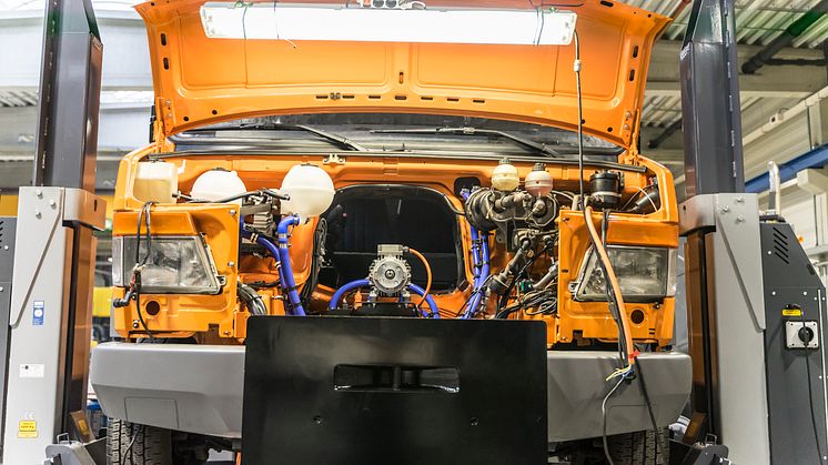 Diesel raus - E-Achse rein:  Mercedes E-Vario Retrofit von PAUL Nutzfahrzeuge mit E-Transport Achse von BPW Bergische Achsen Wiehl 