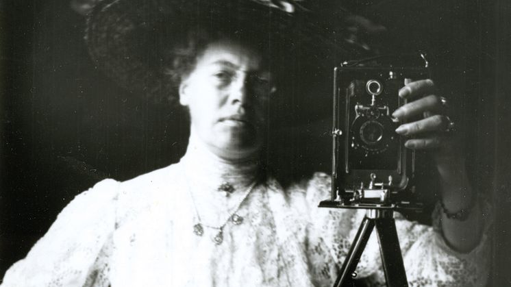 Självporträtt av okänd fotograf, ca: 1910. 