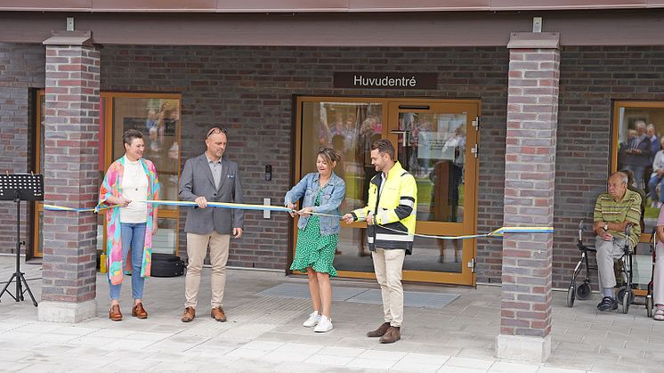 Invigningen av Kvarteret Violen i Charlottenberg