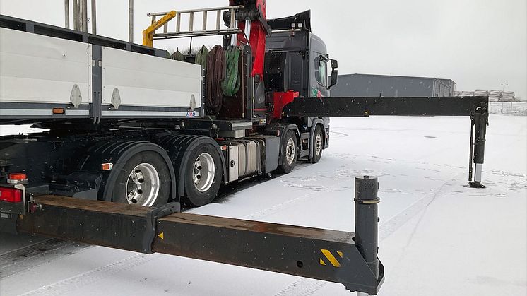 blinto-auktion-rekord-scania-kranbil_02