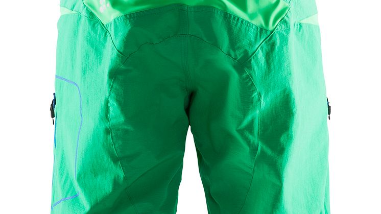 X-Over Shorts, herr