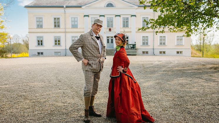Huseby bruk anordnar bland annat teater i Parkmiljö