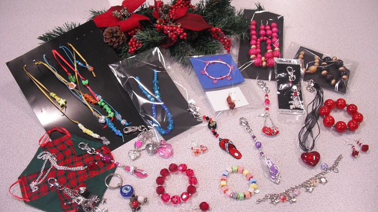 Night time is the right time for jewellery