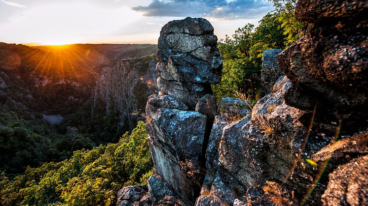Thale_Sonnenuntergang_auf_dem_Hexentanzplatz_im_Harz