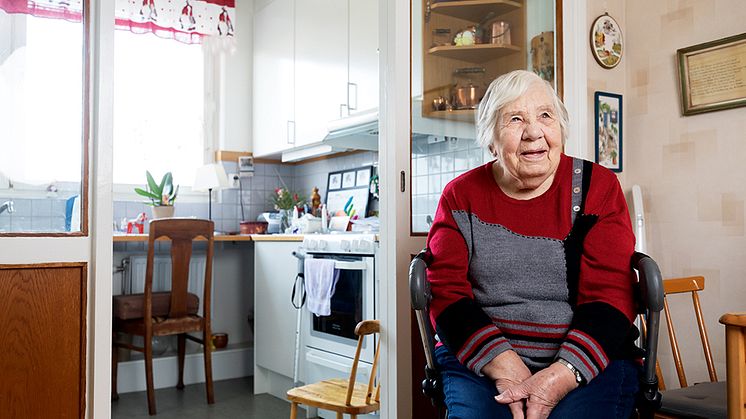 Maj-Britt har bott på Virvelvindsgatan i mer än 60 år              bild: Sofia Sabel