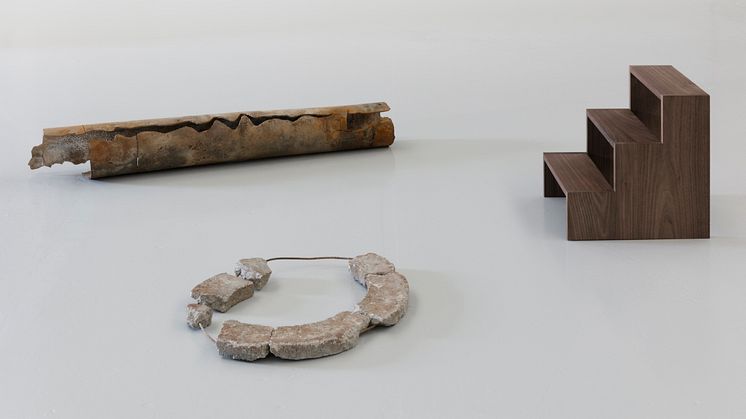 Laleh Kazemi Veisari – In departure (2022)