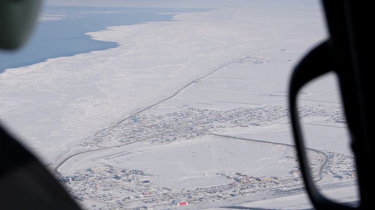 Sea ice connected to land Photo Dyre Dammann.jpg