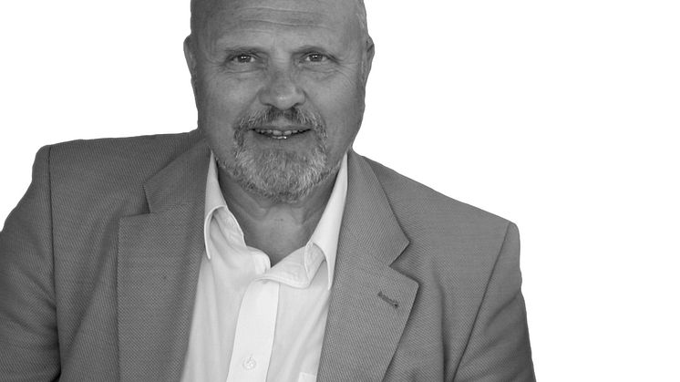 Ny debattbok om NATO, militærpolitikk og norsk USA-servilitet