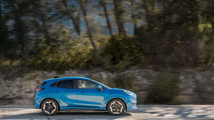 2025 Elektrisk SUV Puma Digital Aqua Blue (6).jpg
