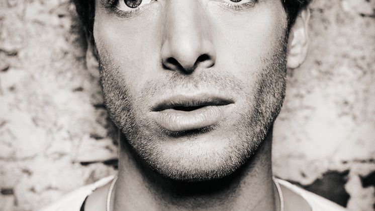 Paolo Nutini med rekordsalg av Caustic Love