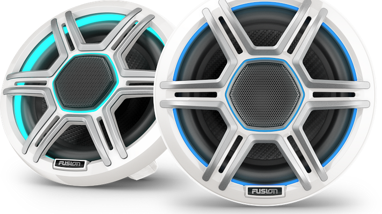 FusionApolloSpeakers_6.5inch_SportsWhite_FrontLeft_Cyan_Blue_Group.png