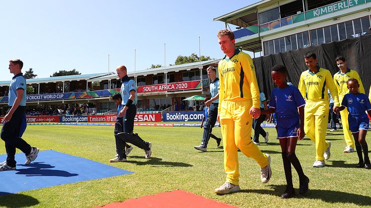 England and Australia in action last year. Photo: Getty Images