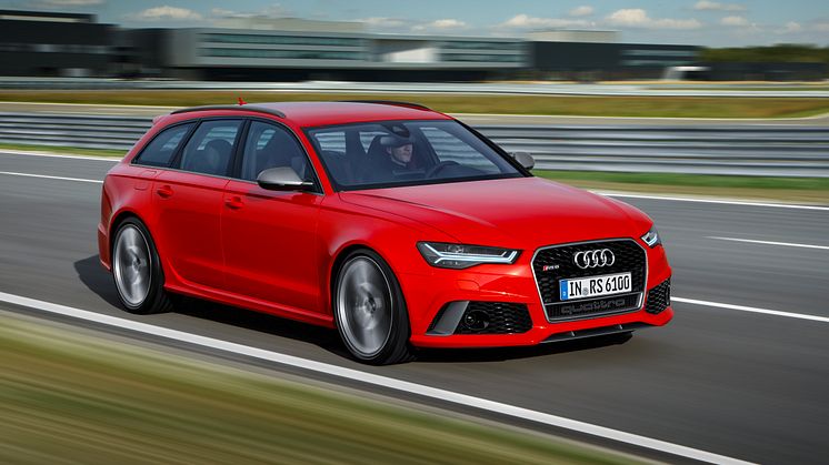 Audi RS 6 Avant front