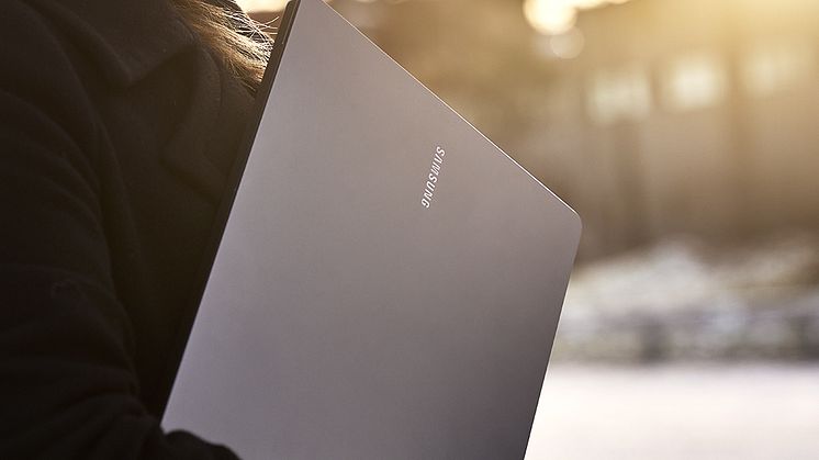 Galaxy Book5 Pro_3_4x5.jpg