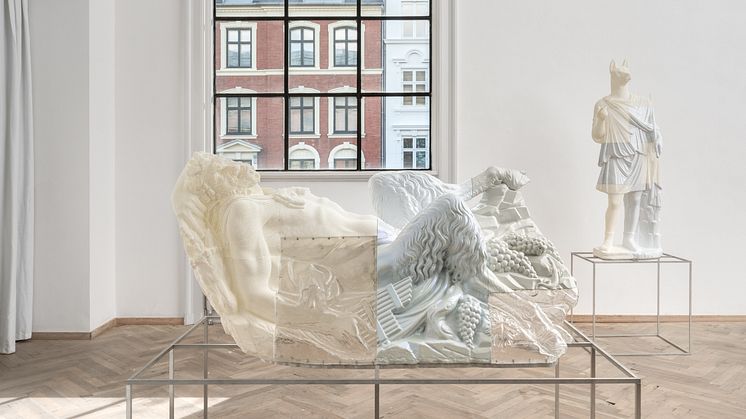 Oliver Laric, Reclining Pan (2021), Hermanubis (2019). 