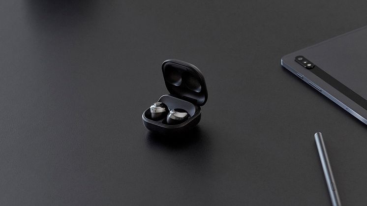 Galaxy Buds Pro_Lifestlye_(5)