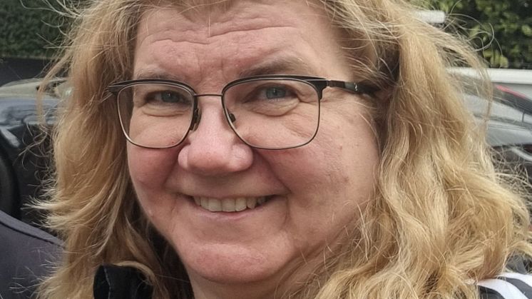 Karin Ceder, förskollärare på Böle förskola i Piteå tar för tredje gången emot årets eTwinningpris. Foto: Piteå kommun