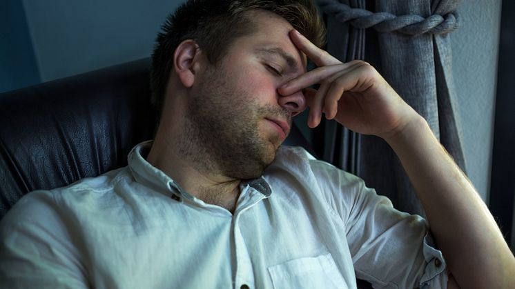 Sömnen är viktig om man vill känna sig ung, visar en ny studie. Efter sömnbrist kände sig deltagarna fyra år äldre jämfört med när de hade sovit ut. Foto: Anna Koldunova/Mostphotos.